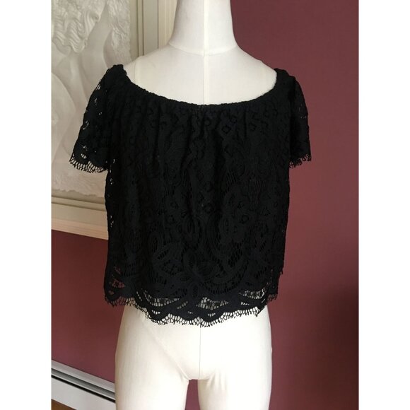 3pc ladies closet refresh 3 tops Express, AF, AEO Small - Picture 6 of 10